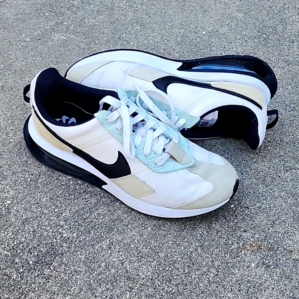 Nike Air Max Pre-Day Light Bone - Size 9